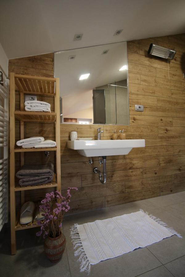 Alpa Apartment *